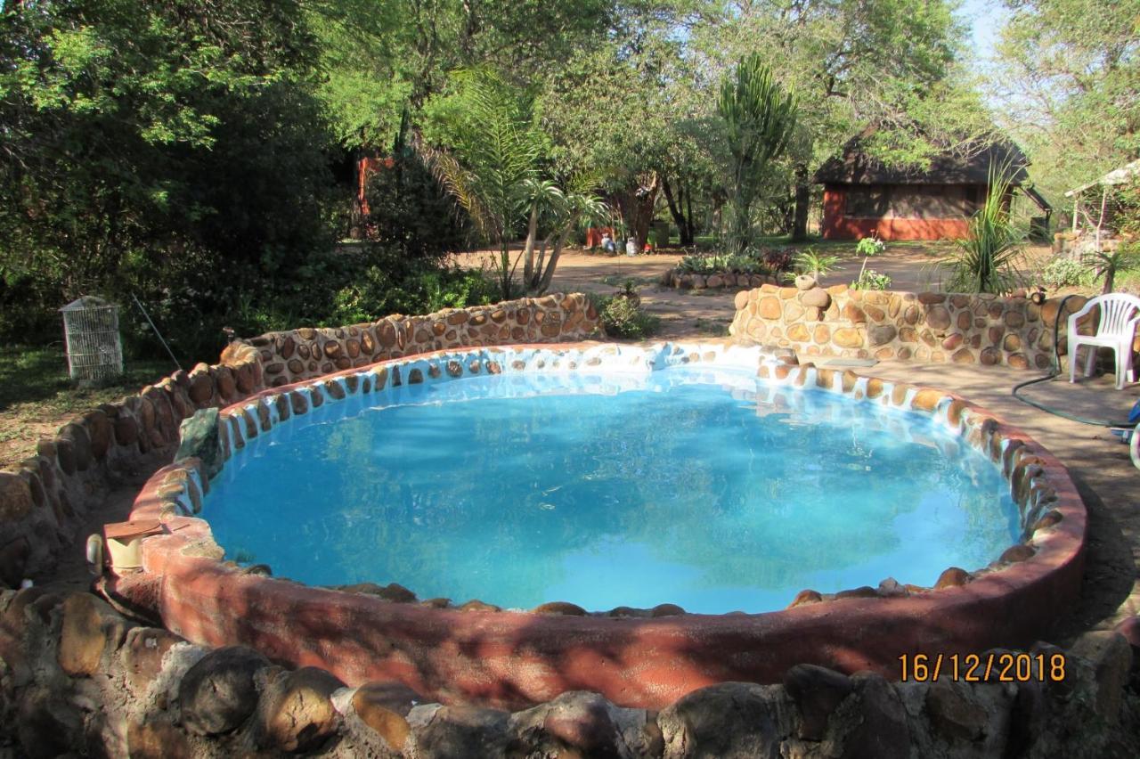Amanzimlotzi Riverside Bush Camp Hoedspruit Exterior photo