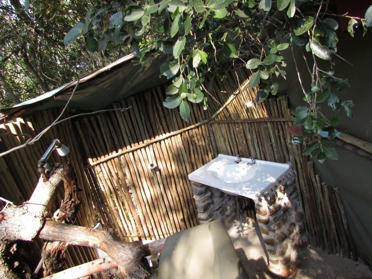Amanzimlotzi Riverside Bush Camp Hoedspruit Exterior photo